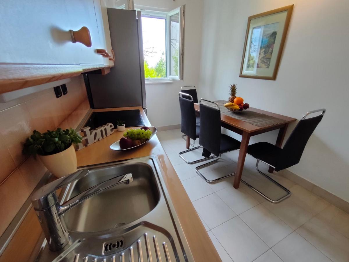 Juras Appartement Podstrana